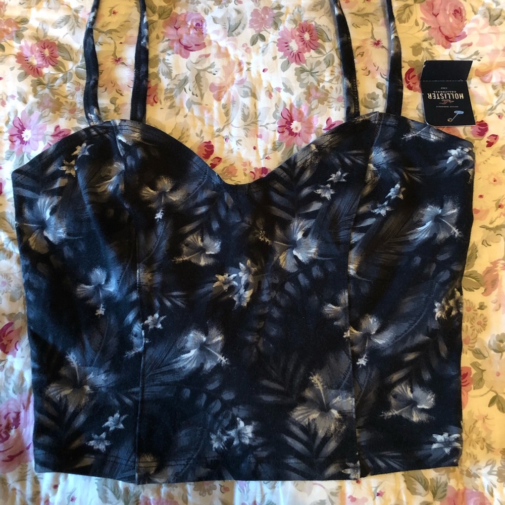 Crop top (hollister) size small